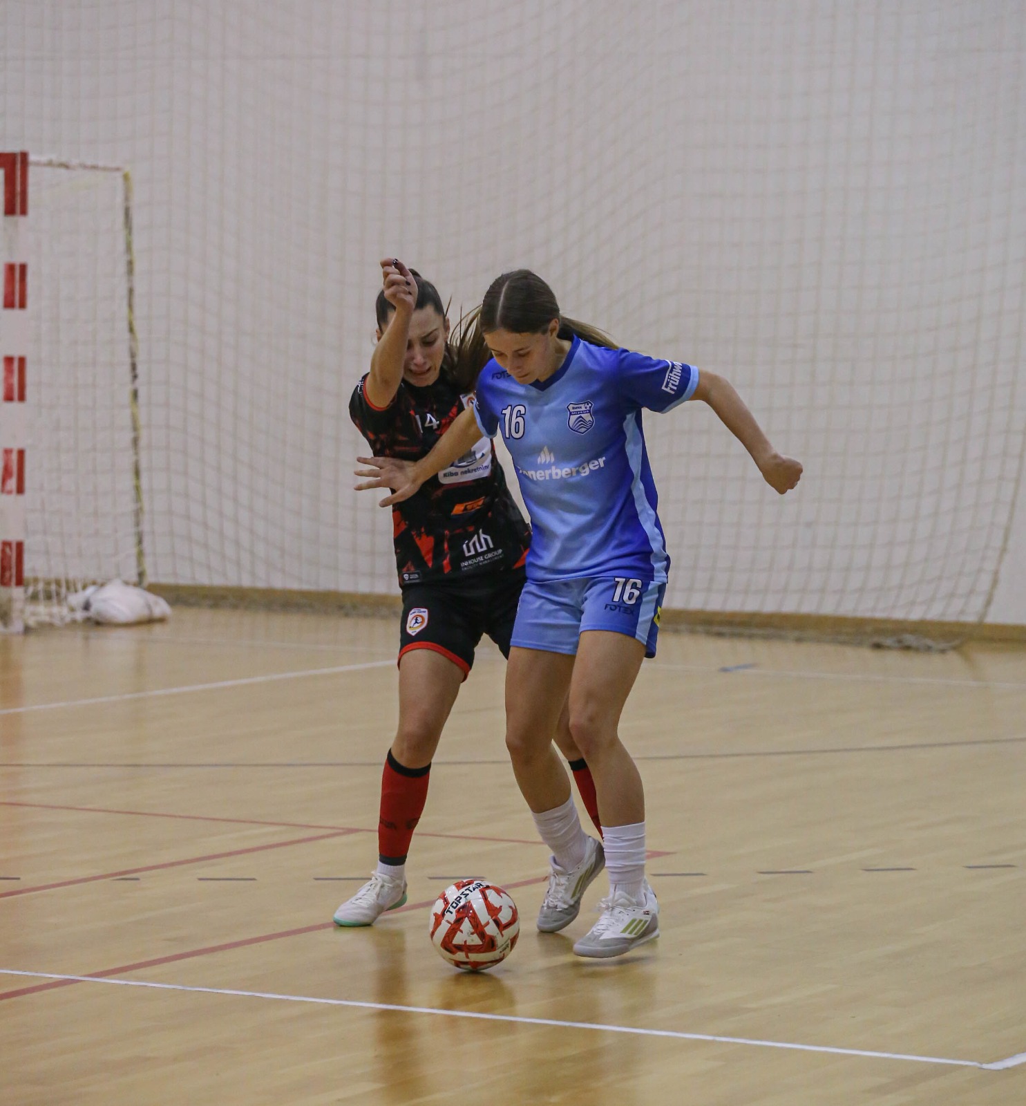 Futsal Super chicks – MC PLUS 2:5 Futsal Super chicks – MC PLUS 2:5