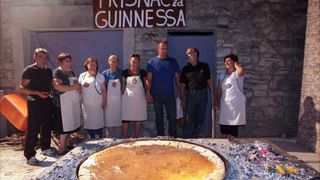 28.07.2013., Benkovac – Benkovacki prisnac je vec odavno puno vise od obicnog jela, autohtona delicija Bukovice i Ravnih kotara, jednostavna, a opet tako dobra. Stoljecima se sprema na ovim prostorima i jedno je od najprepoznatljivijih jela ovoga kraja. 28.07.2013., Benkovac – Benkovacki prisnac je vec odavno puno vise od obicnog jela, autohtona delicija Bukovice i Ravnih kotara, jednostavna, a opet tako dobra. Stoljecima se sprema na ovim prostorima i jedno je od najprepoznatljivijih jela ovoga kraja.