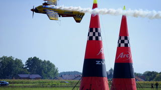 Zagreb, 030911.
Na aerodromu Lucko odrzan je XI. zagrebacki aeromiting.
Foto: Marko Miscevic / CROPIX Zagreb, 030911.
Na aerodromu Lucko odrzan je XI. zagrebacki aeromiting.
Foto: Marko Miscevic / CROPIX