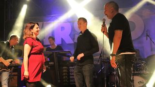 Ivan zaprosio Maju na virskom koncertu Tonyja Cetinskog