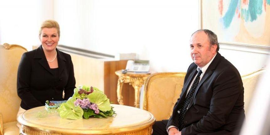 Predsjednica Republike pozvala je na sastanak predstavnike Kluba nezavisne zastupnice Jadranke Kosor i Predstavnika Hrvatske gradjanske stranke Zeljka Keruma. Photo: Slavko Midzor/PIXSELL Predsjednica Republike pozvala je na sastanak predstavnike Kluba nezavisne zastupnice Jadranke Kosor i Predstavnika Hrvatske gradjanske stranke Zeljka Keruma. Photo: Slavko Midzor/PIXSELL