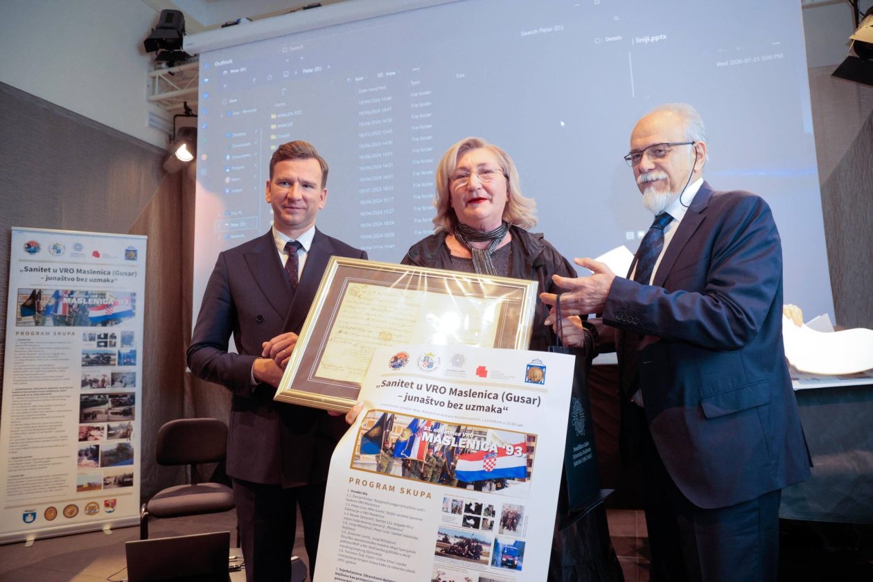 616174873_1207845101552027_6097521059364702492_n