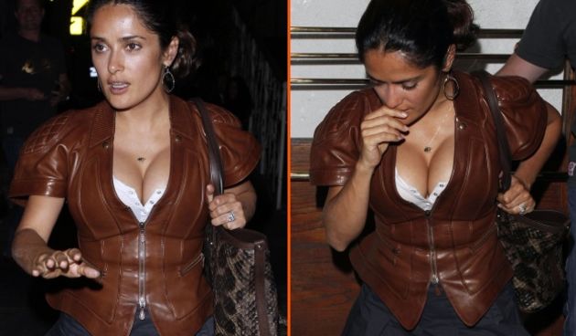 Salma Hayek jedva zakopčala jaknu (Foto: JLP)