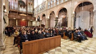 Svečana misa polnoćka u katedrali svete Stošije. Foto: Dino Stanin/PIXSELL Svečana misa polnoćka u katedrali svete Stošije. Foto: Dino Stanin/PIXSELL