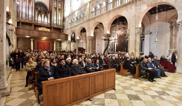 Svečana misa polnoćka u katedrali svete Stošije. Foto: Dino Stanin/PIXSELL