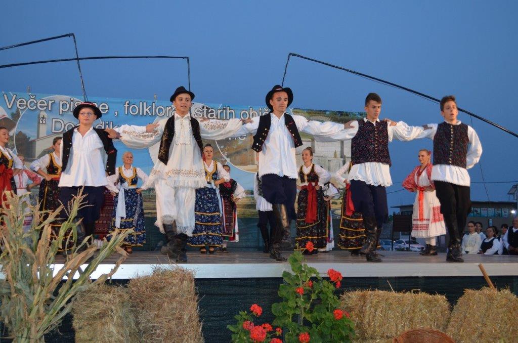 Folklor, ravni kotari, običaji, tradicija