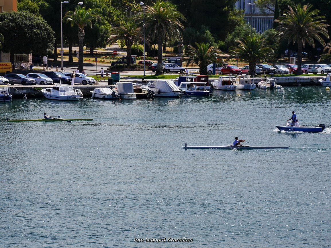 U uvali Jazine održana 3. regata veslačkog mini kupa Dalmacije U uvali Jazine održana 3. regata veslačkog mini kupa Dalmacije