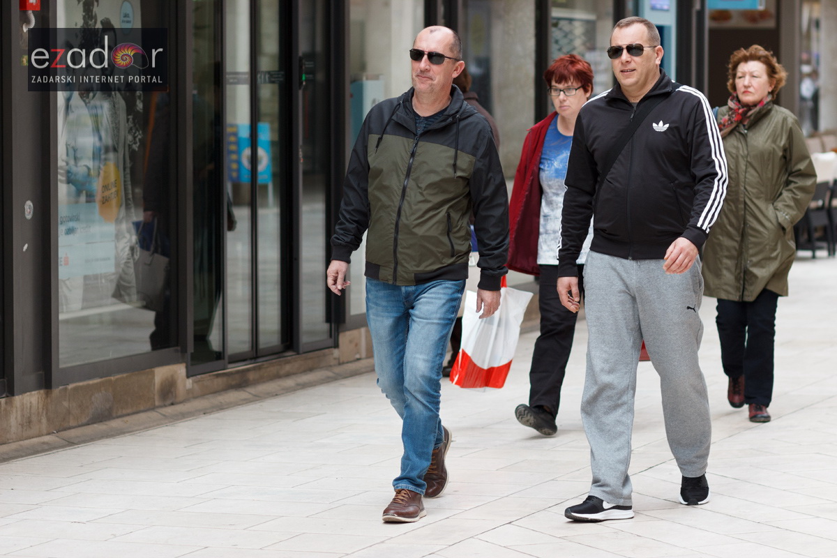 Đir po gradu, ponedjeljak 9. travnja 2018. Đir po gradu, ponedjeljak 9. travnja 2018.