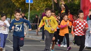 Šibenik: Dječja te utrke Šibenskih deset & Draženova četvorka povodom 53. rođendana Dražena Petrovića Šibenik: Dječja te utrke Šibenskih deset & Draženova četvorka povodom 53. rođendana Dražena Petrovića