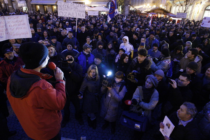 Zagreb, 040311.
Peti po redu, protuvladin prosvjed tzv. facebook grupe zapocinje veceras na Cvjetnom trgu.
Na fotografiji: Ivan Pernar organizator skupa.
Foto: Davor Pongracic / CROPIX Zagreb, 040311.
Peti po redu, protuvladin prosvjed tzv. facebook grupe zapocinje veceras na Cvjetnom trgu.
Na fotografiji: Ivan Pernar organizator skupa.
Foto: Davor Pongracic / CROPIX