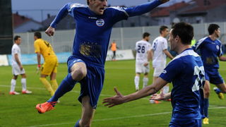 Zadar, 170313
Stadion Stanovi.
24. kolo MaxTV Prva Liga. NK Zadar – NK Hajduk.
Na fotografiji: detalj s utakmice; Banovic slavi pogodak.
Foto: Luka Gerlanc / CROPIX Zadar, 170313
Stadion Stanovi.
24. kolo MaxTV Prva Liga. NK Zadar – NK Hajduk.
Na fotografiji: detalj s utakmice; Banovic slavi pogodak.
Foto: Luka Gerlanc / CROPIX