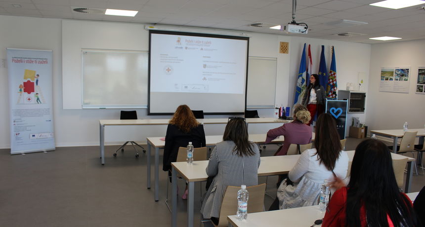 Projektom “Poželi i stiže ti zaželi” u Biogradu na Moru zaposleno sedam žena Projektom “Poželi i stiže ti zaželi” u Biogradu na Moru zaposleno sedam žena