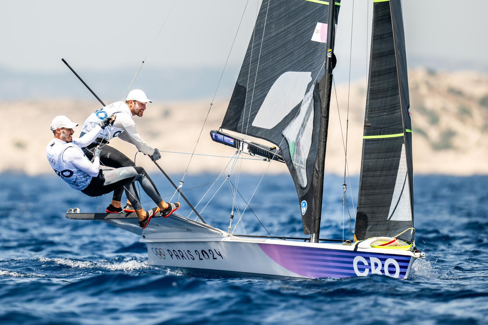 OI Pariz 2024: Braća Fantela u klasi 49er na regatnom polju u Marseilleu