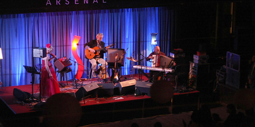 Darko Rundek u Arsenalu (foto:Saša Čuka) Darko Rundek u Arsenalu (foto:Saša Čuka)