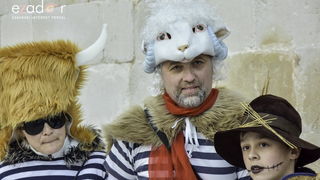 Paški zimski karneval 2018: Karnevalska povorka prošla ulicama grada do Pijace