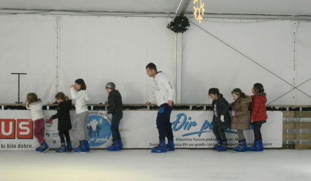 Klizanje za velike i male, klizaliste