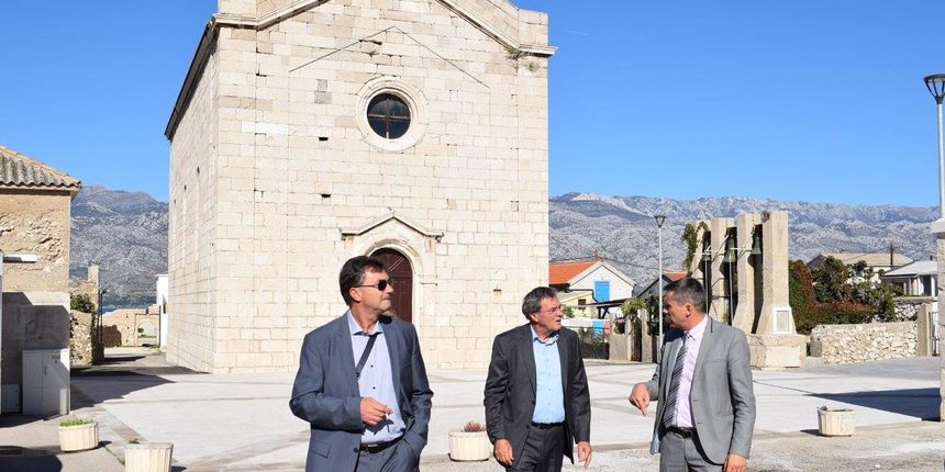 Longin u Ražancu Longin u Ražancu