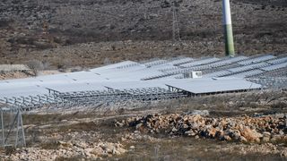 U Zatonu Obrovačkom bura uništila jednu od najvećih solarnih elektrana u Hrvatskoj U Zatonu Obrovačkom bura uništila jednu od najvećih solarnih elektrana u Hrvatskoj