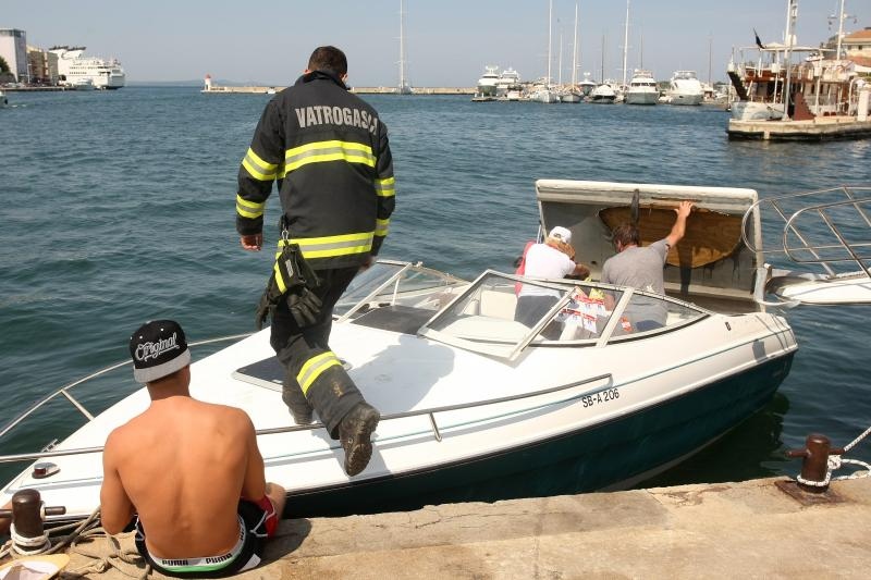 Eksplodirao gliser kod benzinske postaje na Branimirovoj obali, Foto: Dino Stanin/PIXSELL