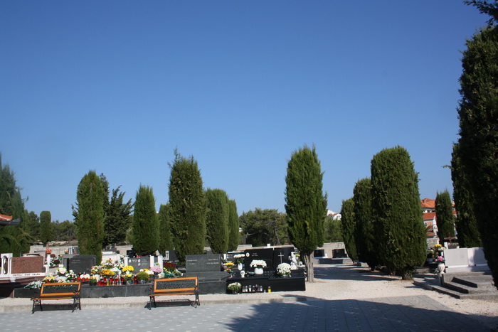 Blagdan Svih Svetih na groblju Belafuža 1. studenog 2011, Foto: Mladen Malik Blagdan Svih Svetih na groblju Belafuža 1. studenog 2011, Foto: Mladen Malik