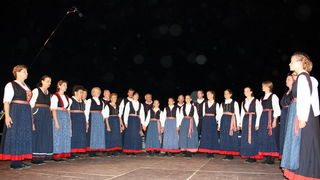 Vecer folklora: KUD Nevijana i ansambl Horenak u Nevidjenima Vecer folklora: KUD Nevijana i ansambl Horenak u Nevidjenima