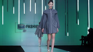 Zagreb, 150313.
Zagrebacki Velesajam.
Odrzana je treca vecer revije Perwoll Fashion.hr na kojoj su svoje kreacije predstavili Martina Felja, Morana Krklec, Young at Squat, Marina Design i Envy Room.
Na fotografiji: kreacije Marina Design.
Foto: Marko To Zagreb, 150313.
Zagrebacki Velesajam.
Odrzana je treca vecer revije Perwoll Fashion.hr na kojoj su svoje kreacije predstavili Martina Felja, Morana Krklec, Young at Squat, Marina Design i Envy Room.
Na fotografiji: kreacije Marina Design.
Foto: Marko To