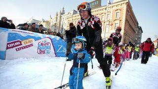 FIS World Snow Day za klince u društvu s Ivicom Kostelićem FIS World Snow Day za klince u društvu s Ivicom Kostelićem