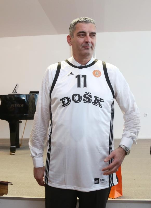 Stojko Vranković dobio nagradu za životno djelo Grada Drniša, Foto: Duško Jaramaz/PIXSELL