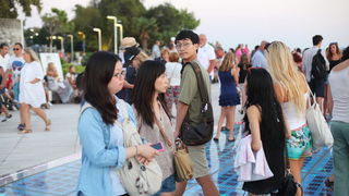 Večernji đir po zadarskoj rivi. Foto: Leo Banić