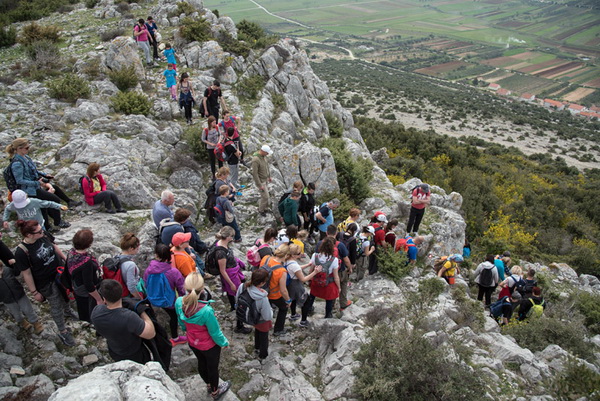 Drugi Planinarski pohod “Hajdemo do Vrane” 2. travnja 2016. Foto: Vinko Pešić
