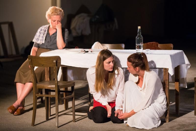 predstava Kazališta Ulysses i MESS Sarajevo u koprodukciji s Narodnim pozorištem Sarajevo izvedena na Dubrovačkim ljetnim igrama