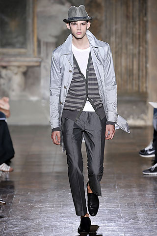 John Varvatos proljeće/ljeto 2010 (Moda.hr) John Varvatos proljeće/ljeto 2010 (Moda.hr)