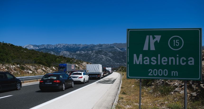 Tunel sv. Rok, Maslenica, autocesta A1, bura Tunel sv. Rok, Maslenica, autocesta A1, bura