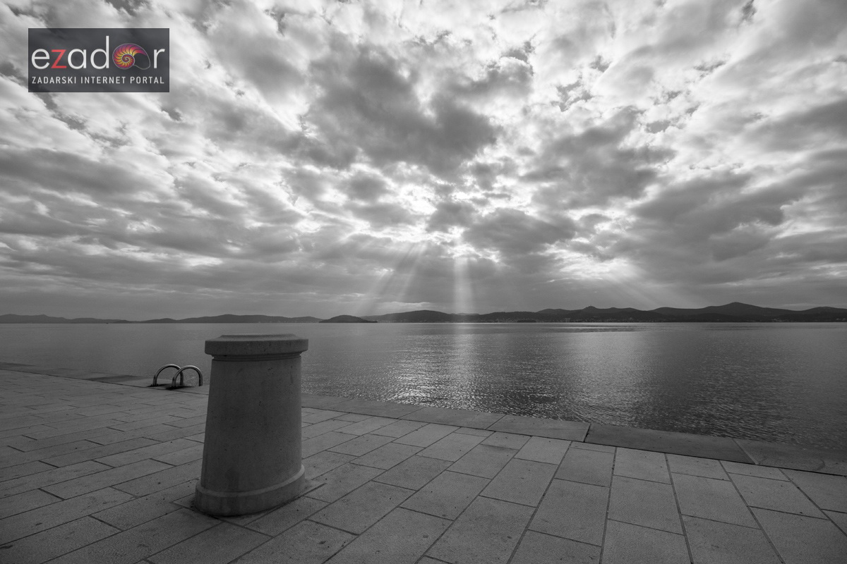 Đir po gradu, ponedjeljak 15. siječnja 2018. Sivi oblaci, oblačno