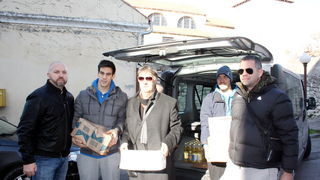 Zadarski sportaši i sportski novinari velikog srca napunili Socijalnu samoposlugu Zadarski sportaši i sportski novinari velikog srca napunili Socijalnu samoposlugu