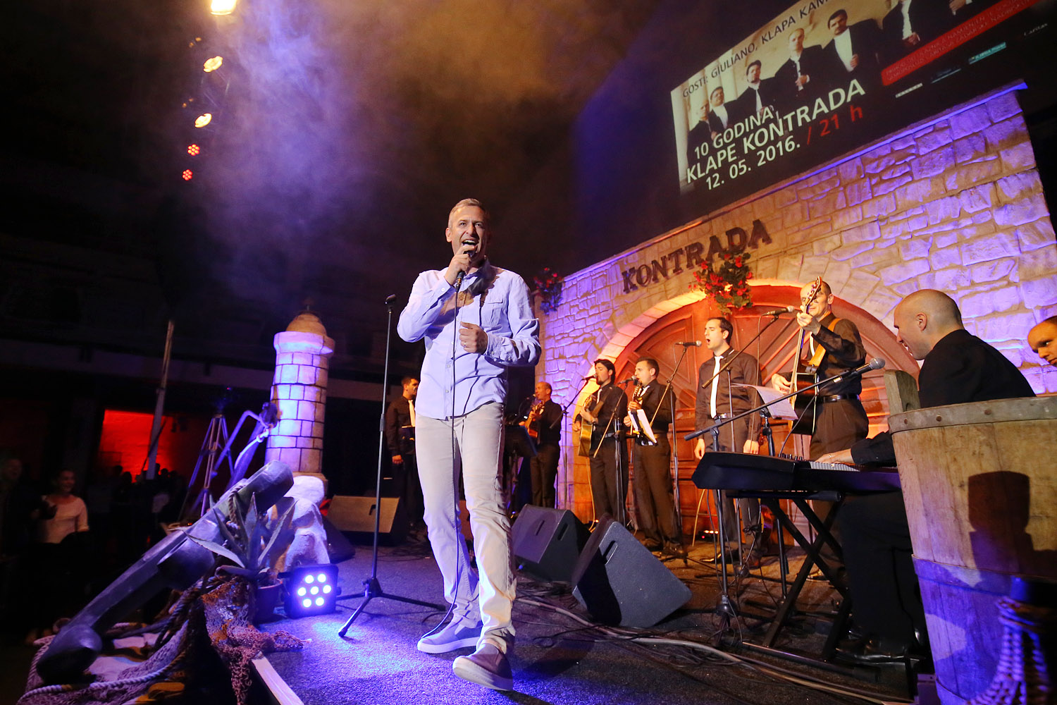 Humanitarni rođendanski koncert klape Kontrada u Arsenalu. Giuliano. Foto: Filip Brala Humanitarni rođendanski koncert klape Kontrada u Arsenalu. Giuliano. Foto: Filip Brala