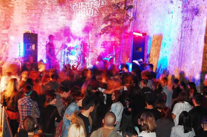 Gitarijada Za šaku metala 2012, foto: Tea Balog Gitarijada Za šaku metala 2012, foto: Tea Balog