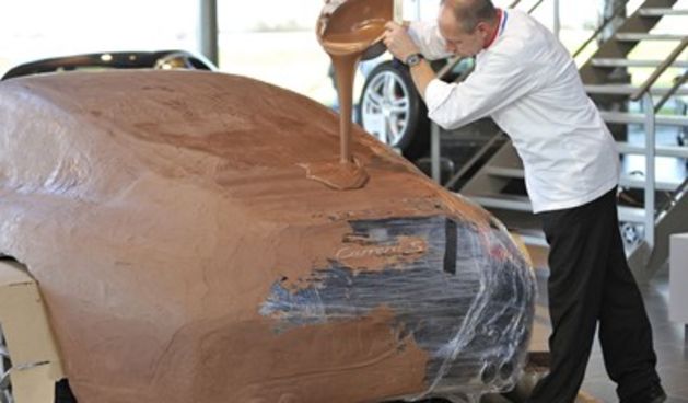 Porsche preliven čokoladom