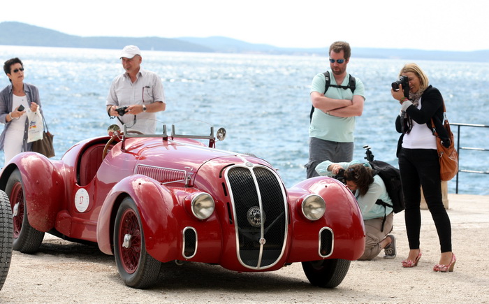 Zadar, 050612.
Oldtimer Rally “2Fast4You” na relaciji Ancona – Makarska – Dubrovnik – Zadar – Split odrzava se od 1. – 7. lipnja 2012. godine u organizaciji talijanske agencije “Solo Croazia” . Danas su sudionici rallya svoje limene ljubimce u posljepodne