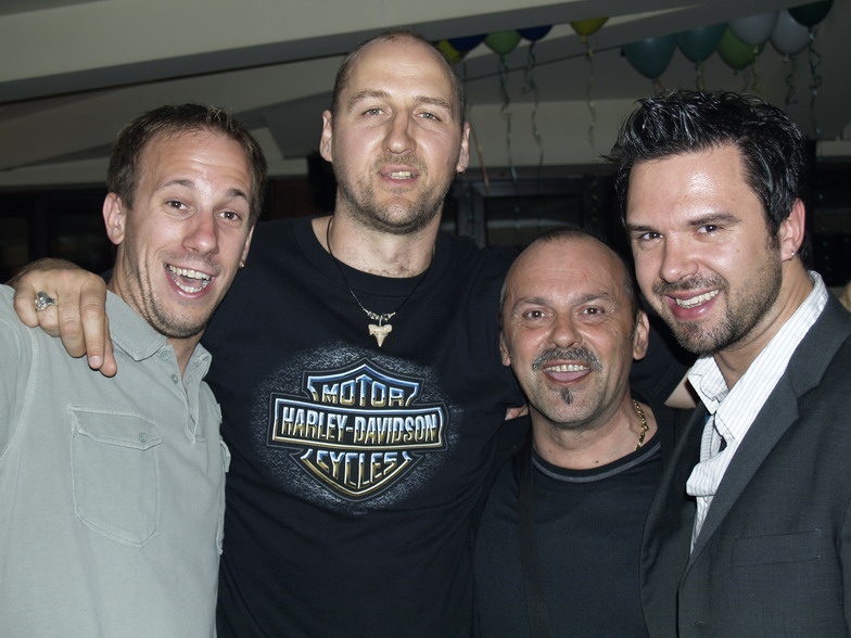 Image 1199585 (auto) Image 1199585 (auto)