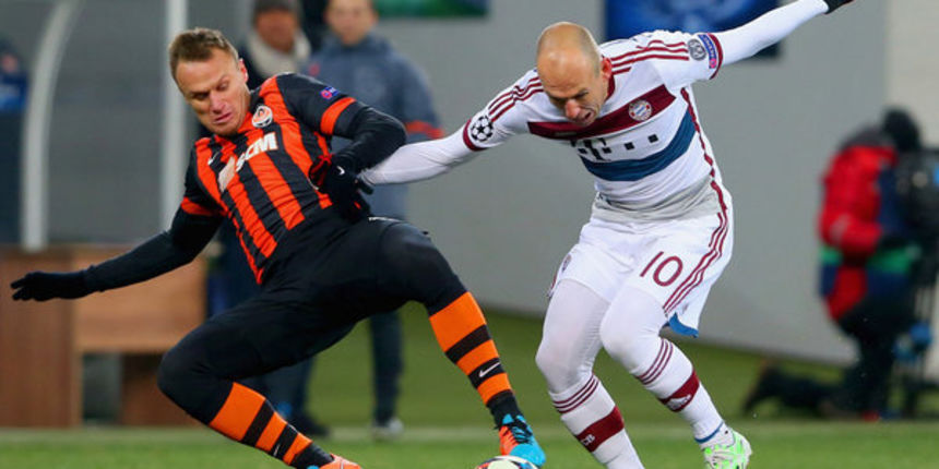 Vyacheslav Shevchuk i Arjen Robben, foto: mundodeportivo Vyacheslav Shevchuk i Arjen Robben, foto: mundodeportivo