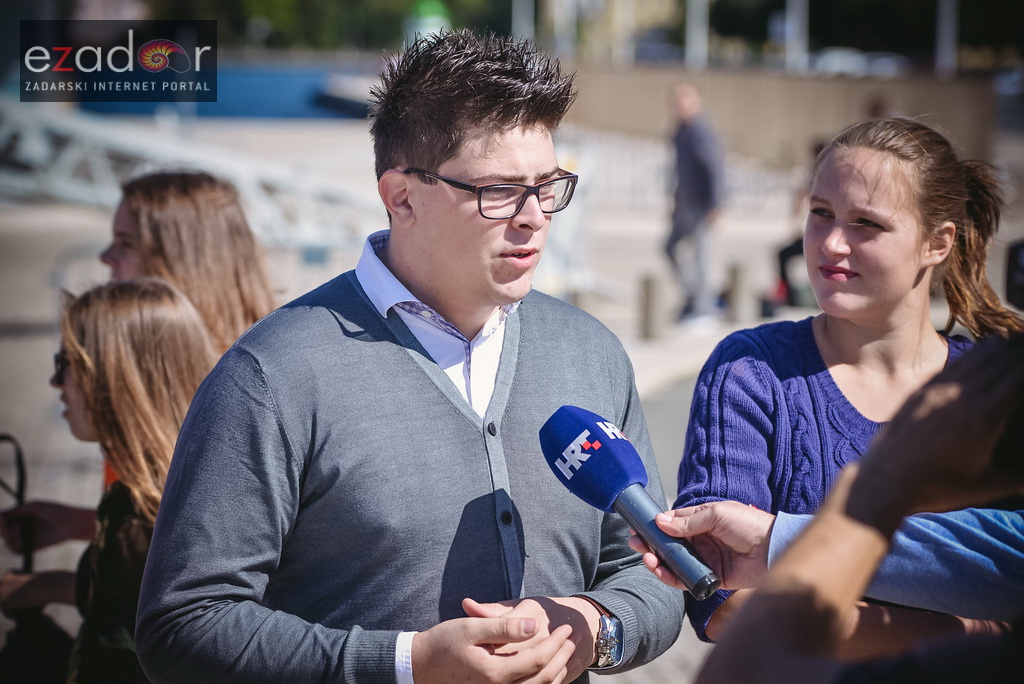 #ZDBT2017: Snimanje Milenijske fotografije košarkaške lopte na Pozdravu suncu #ZDBT2017: Snimanje Milenijske fotografije košarkaške lopte na Pozdravu suncu