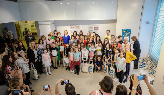 Drugaš Duje Čulina iz OŠ Š.K. Benje dizajnirao najbolji plakat “Stablo mojeg zavičaja”- Nagrađeni učenici i učitelji