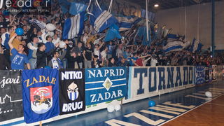 Humanitarno gledanje utakmice Zadar-Cibona u Jazinama Humanitarno gledanje utakmice Zadar-Cibona u Jazinama