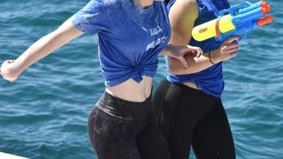 Ludijada zadarskih maturanata uz pjesmu i kupanje na Morskim orguljama. Foto: Dino Stanin/PIXSELL Ludijada zadarskih maturanata uz pjesmu i kupanje na Morskim orguljama. Foto: Dino Stanin/PIXSELL