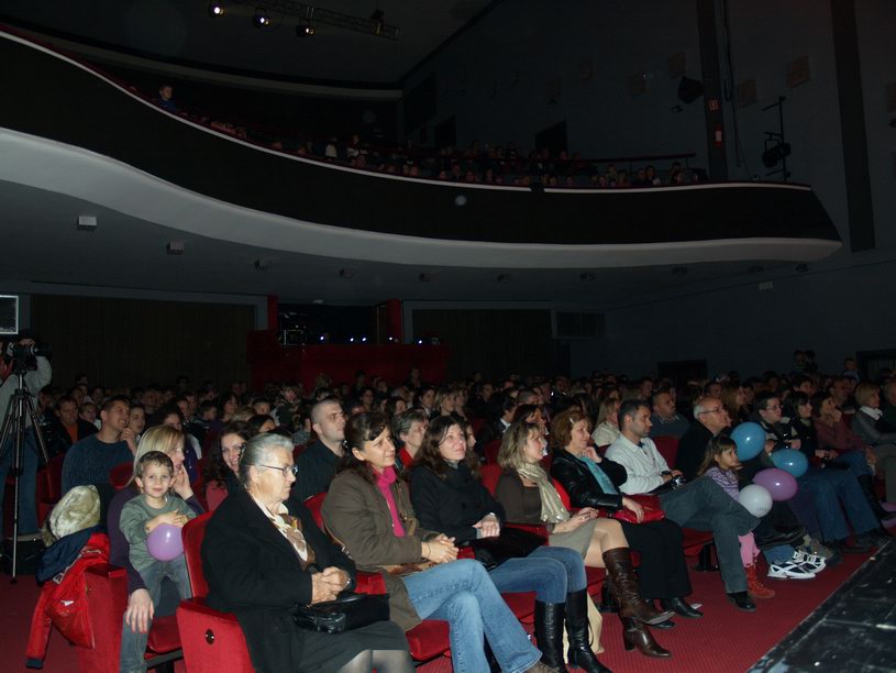 Plesno kazalisna udruga Zalet