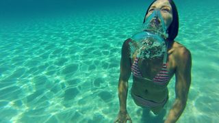 25.07.2013., Dugi otok, Sakarun – Uzduz i poprijeko Dugog otoka u zadarskom arhipelagu u ljetnim danima prepuno je turista, a najomiljenija plaza zasigurno je Sakarun, koja sa nalazi u uvali pokraj mjesta Veli Rat. Pjeskovita plaza sa tirkizno cistim mo