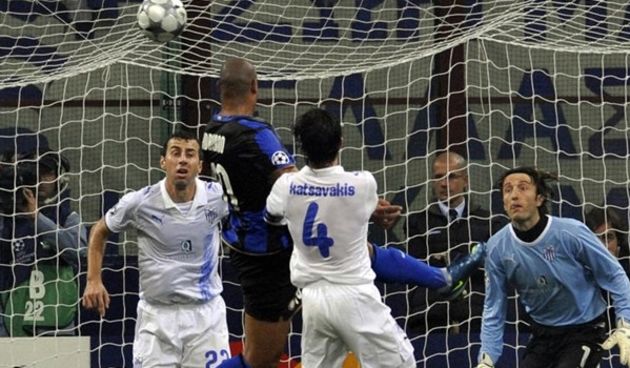 Adriano (Foto: uefa.com)