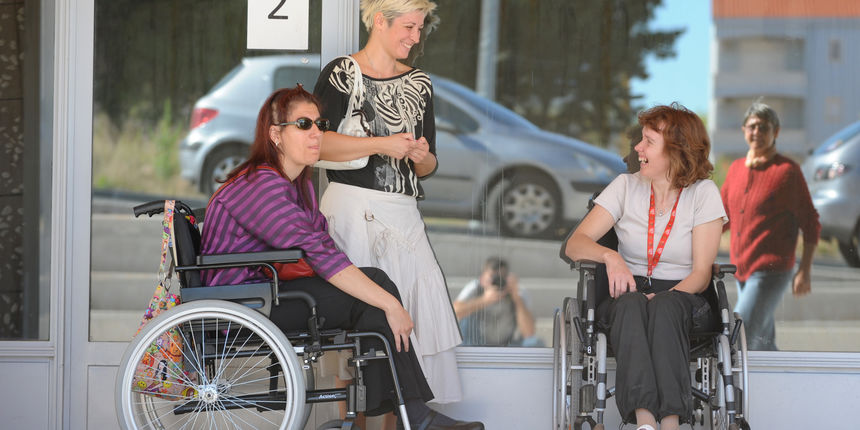 Udruga tjelesnih invalida zadarske zupanije obiljezila je Europski tjedan mobilnosti pod motom ” Putuj pametnije zivi kvalitetnije” u suradniji sa savezom drustva distroficara Hrvatske i Zajednicom saveza osoba s invaliditetom provodi kampanju ” Za pokret