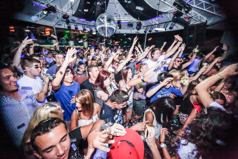 Sinoćnjim nastupom u primoštenskoj Aurori, DJ Antoine ostavio publiku bez daha